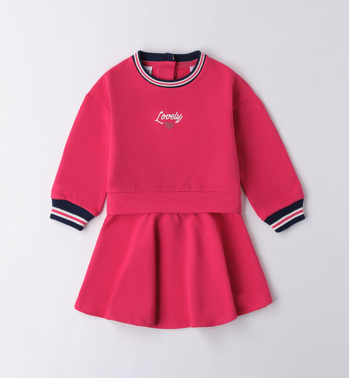 Girls’ outfit with skirt