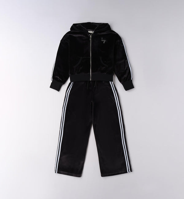Outfit for girls